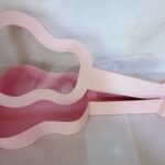 Cutie informa de chitara