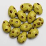 Set oua cu aspect stropit 12 buc