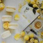 Hartie de ambalat model floral